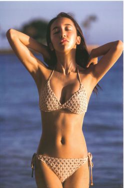 大乳欲妇三级冲田杏梨